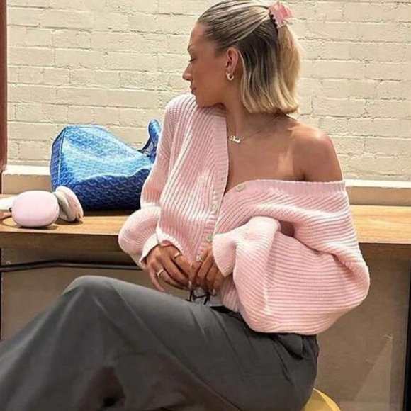 Pink Women's Sweater - Picture 4 of 4